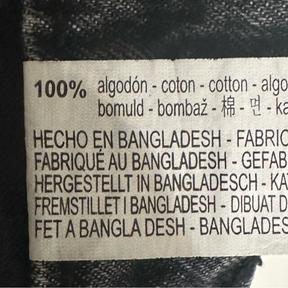 Zara Straight Cut Shorts Black Gray Denim Cutoff Buttonfly - Picture 7 of 7